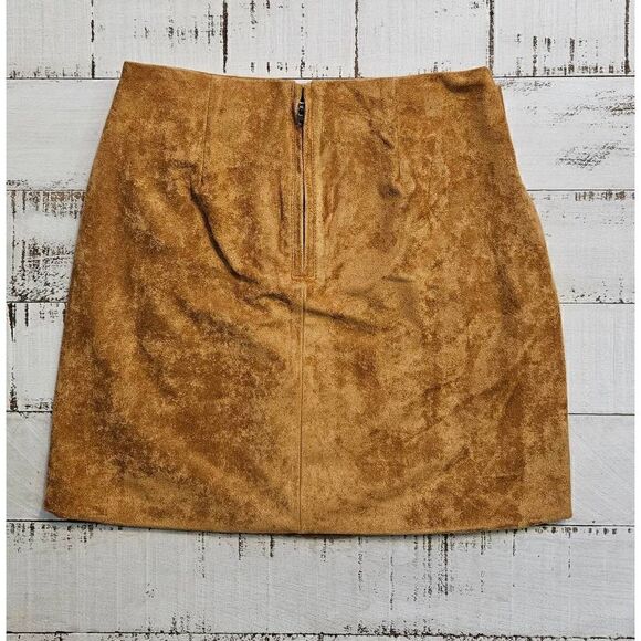 BLANK NYC Faux Suede Wrap Tie Front Miniskirt Sugar and Spice 25 - Picture 2 of 6